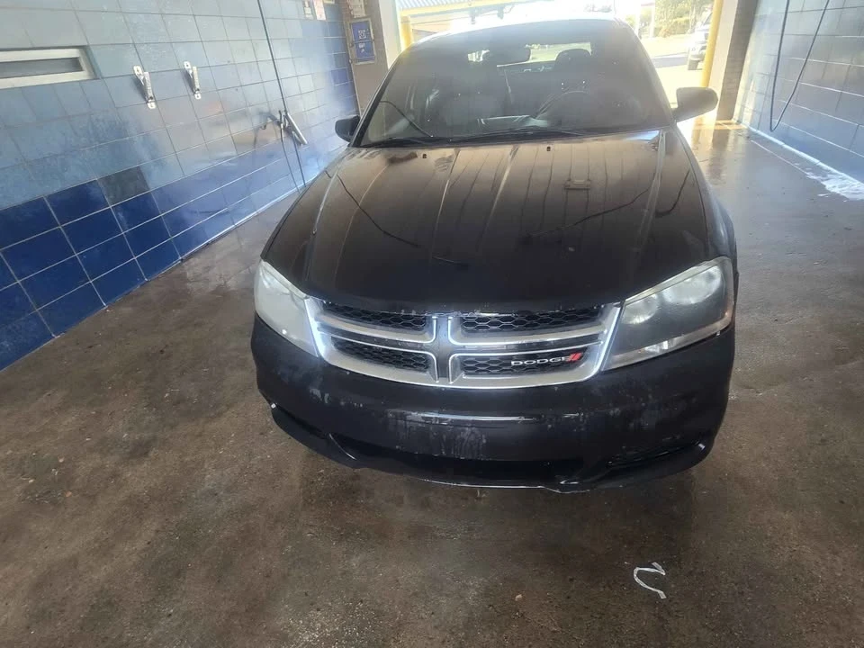 2014 Dodge Avenger Sedan - Image 10 of 15
