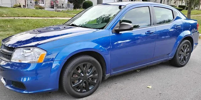 2014 Dodge Avenger SXT Sedan