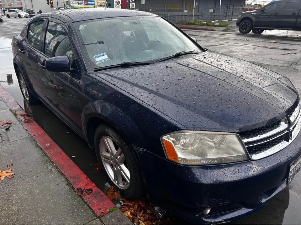 2014 Dodge Avenger Sedan - Image 2 of 14