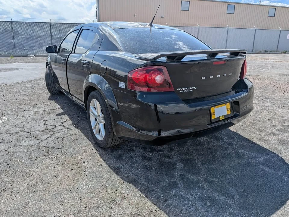 2014 Dodge Avenger Sedan - Image 3 of 9