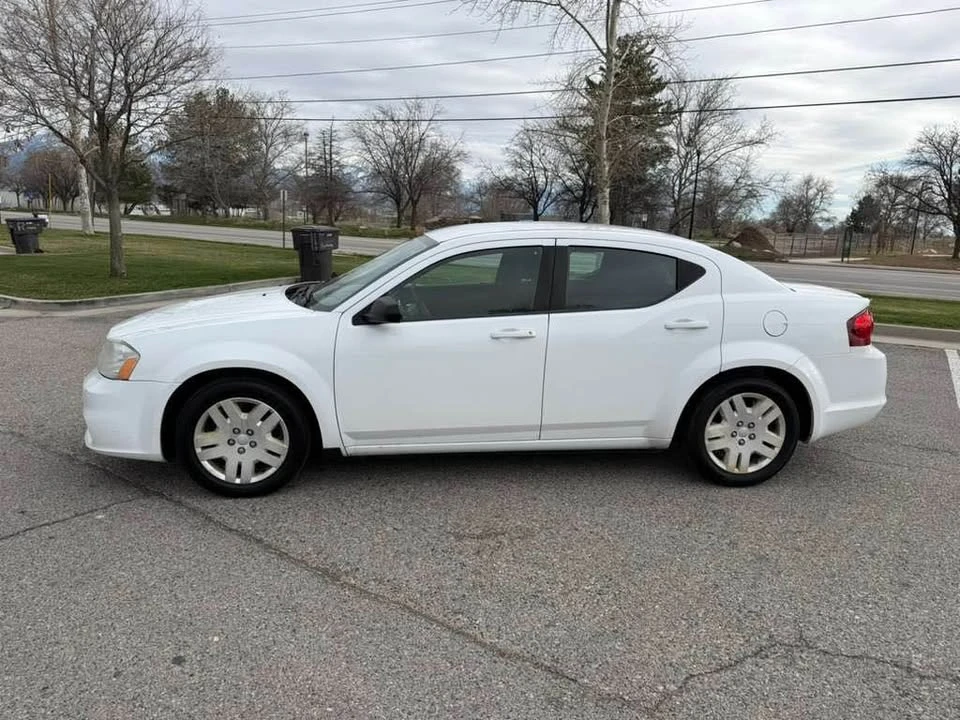 2014 Dodge Avenger Sedan - Image 3 of 10