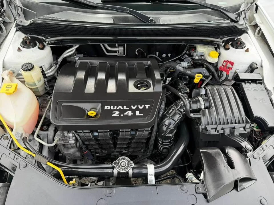2014 Dodge Avenger Sedan - Image 8 of 10