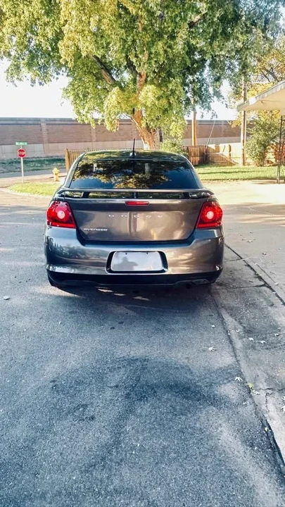 2014 Dodge Avenger Sedan - Image 11 of 14