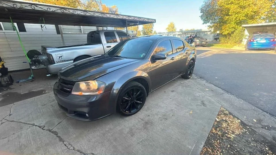 2014 Dodge Avenger Sedan - Image 10 of 14
