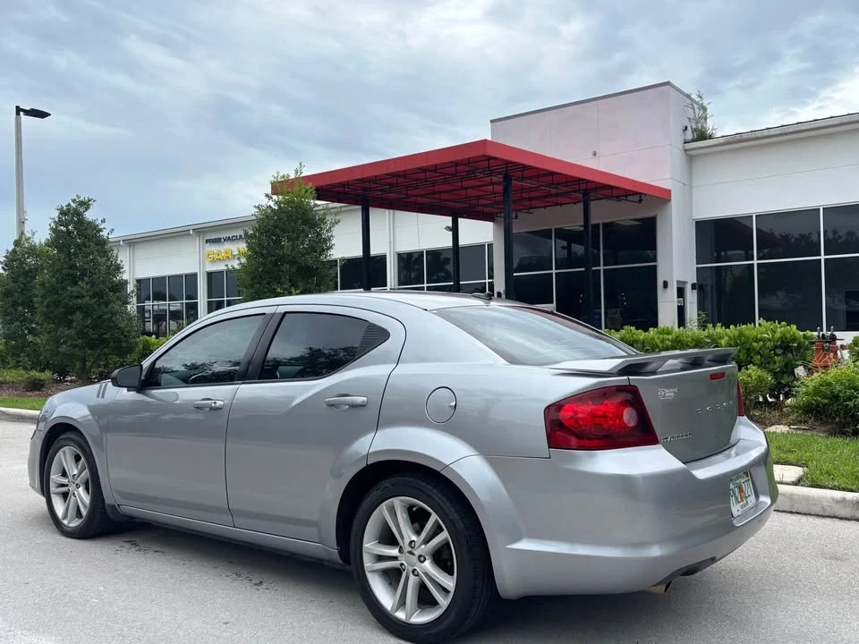 2014 Dodge Avenger Sedan - Image 3 of 9
