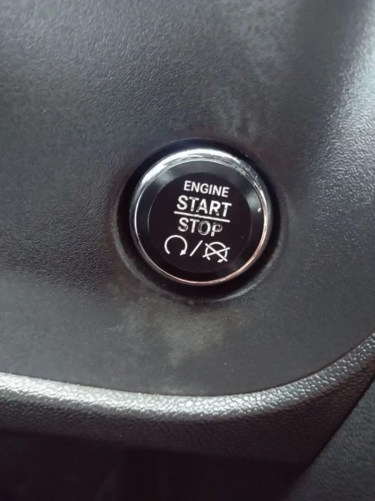 2014 Dodge Challenger 3rd Gen - Image 9 of 20