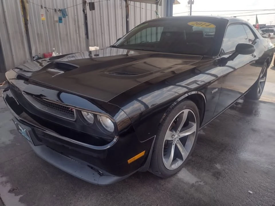 2014 Dodge Challenger 3rd Gen - Image 15 of 20