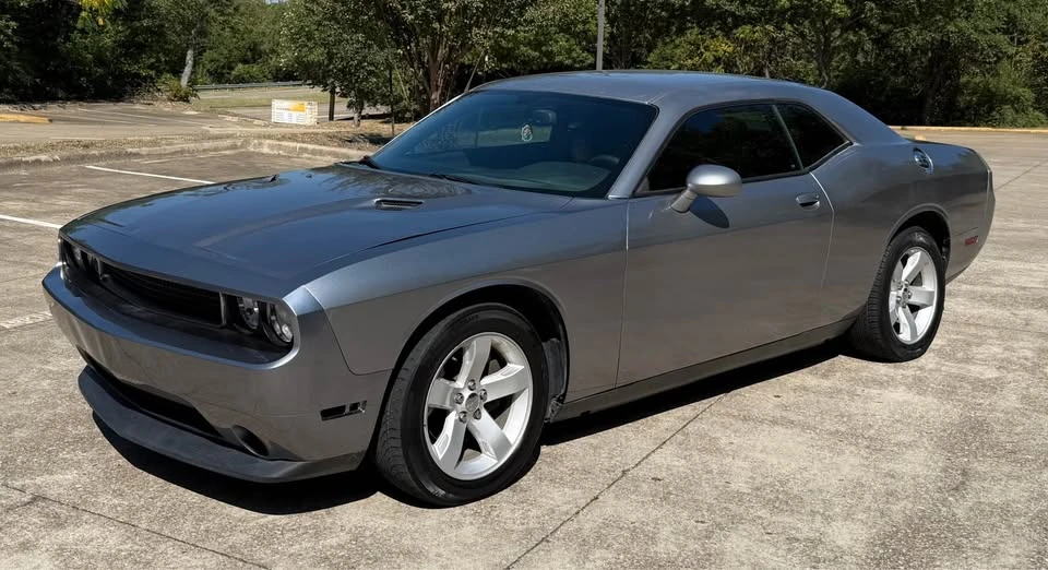 2014 Dodge Challenger 3rd Gen - Image 2 of 9