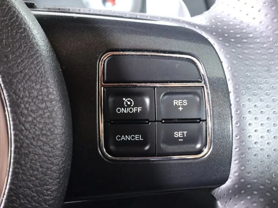 2014 Dodge Challenger 3rd Gen - Image 13 of 20