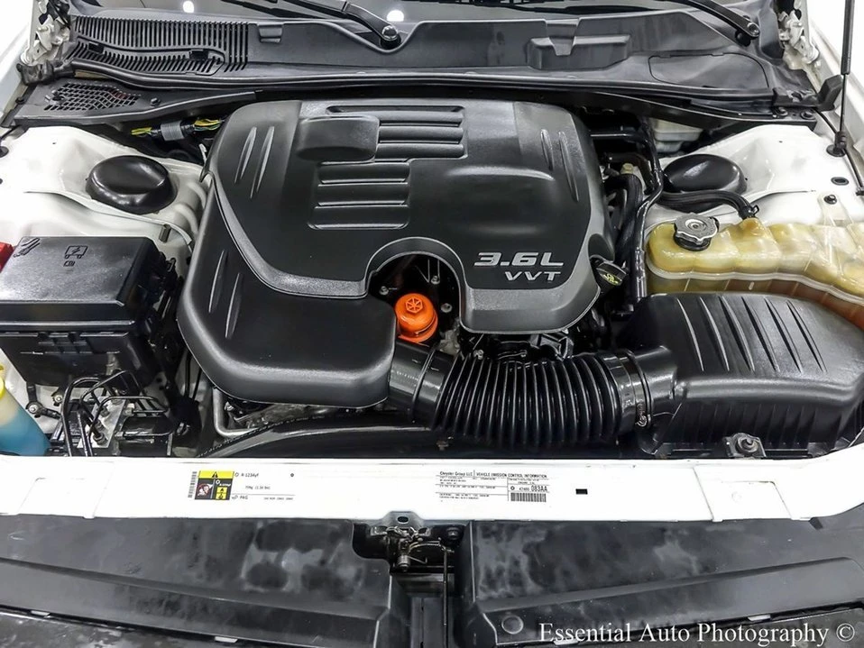 2014 Dodge Challenger 3rd Gen - Image 7 of 16