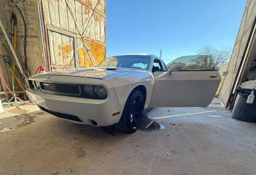 2014 Dodge Challenger 3rd Gen - Image 2 of 9