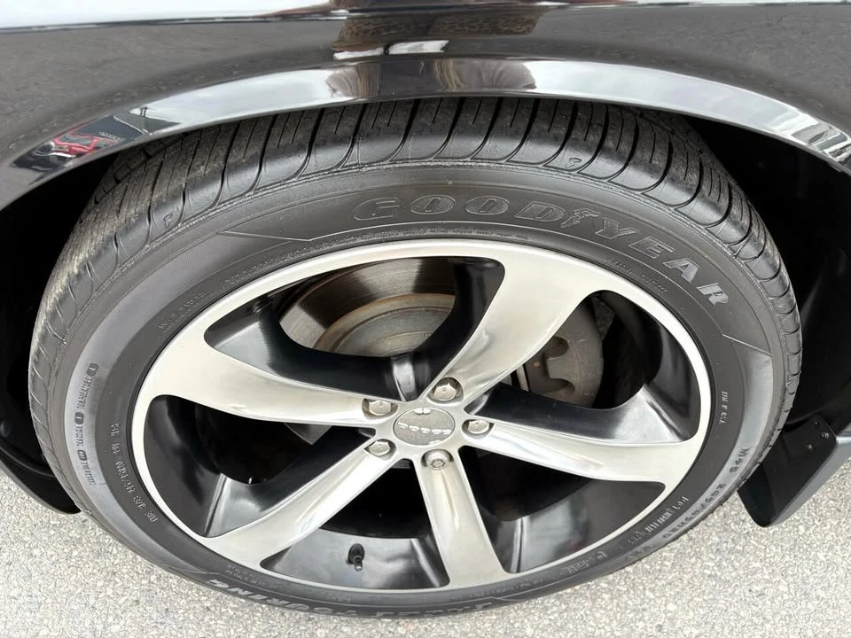 2014 Dodge Challenger 3rd Gen - Image 11 of 19
