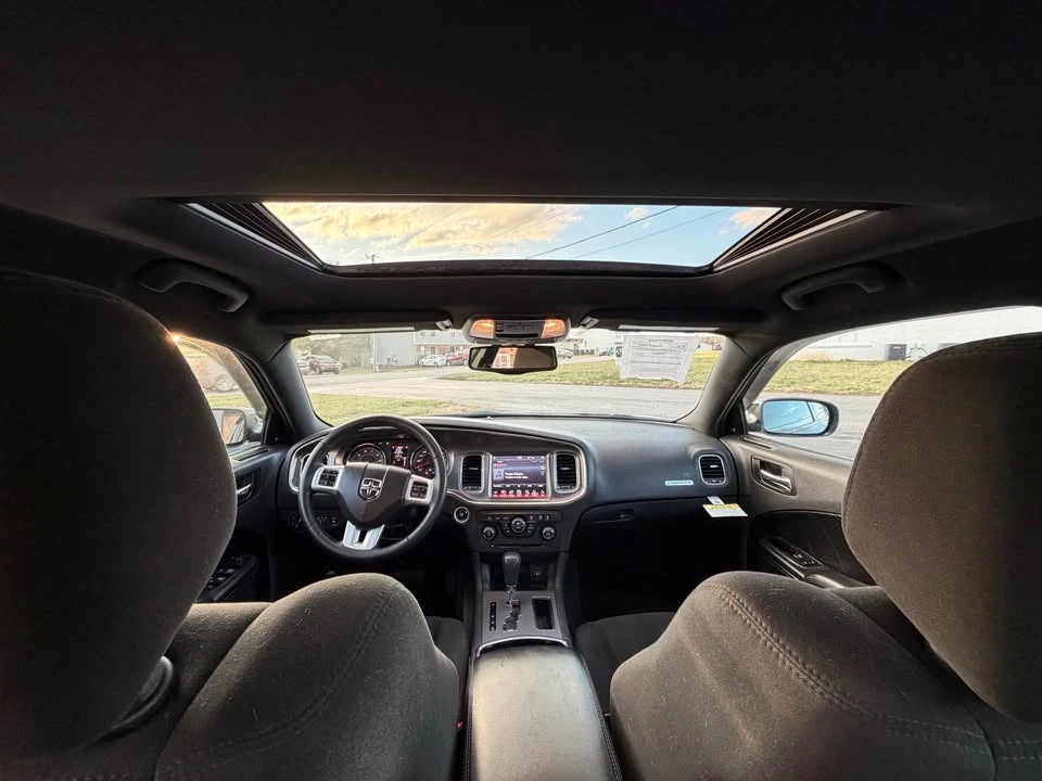 2014 Dodge Challenger 3rd Gen - Image 9 of 16