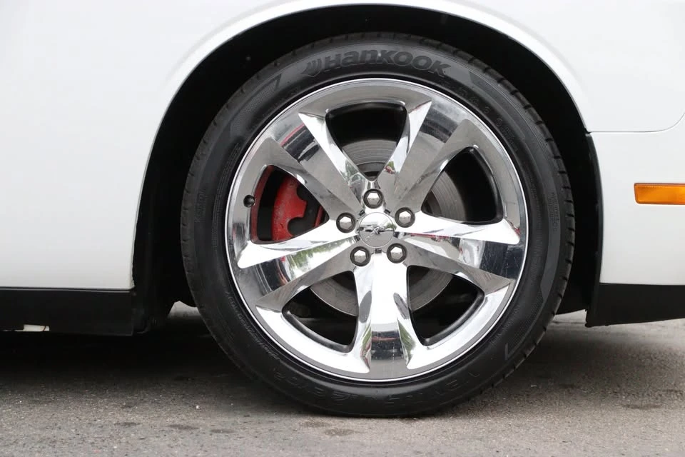 2014 Dodge Challenger 3rd Gen - Image 17 of 19