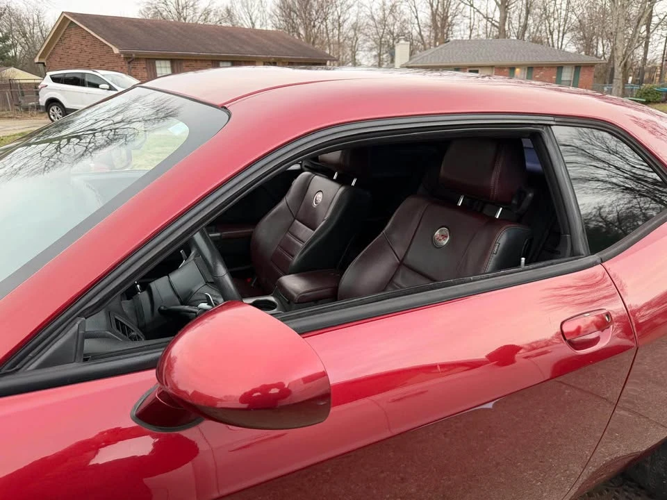 2014 Dodge Challenger 3rd Gen - Image 9 of 18