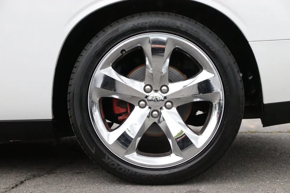 2014 Dodge Challenger 3rd Gen - Image 15 of 19