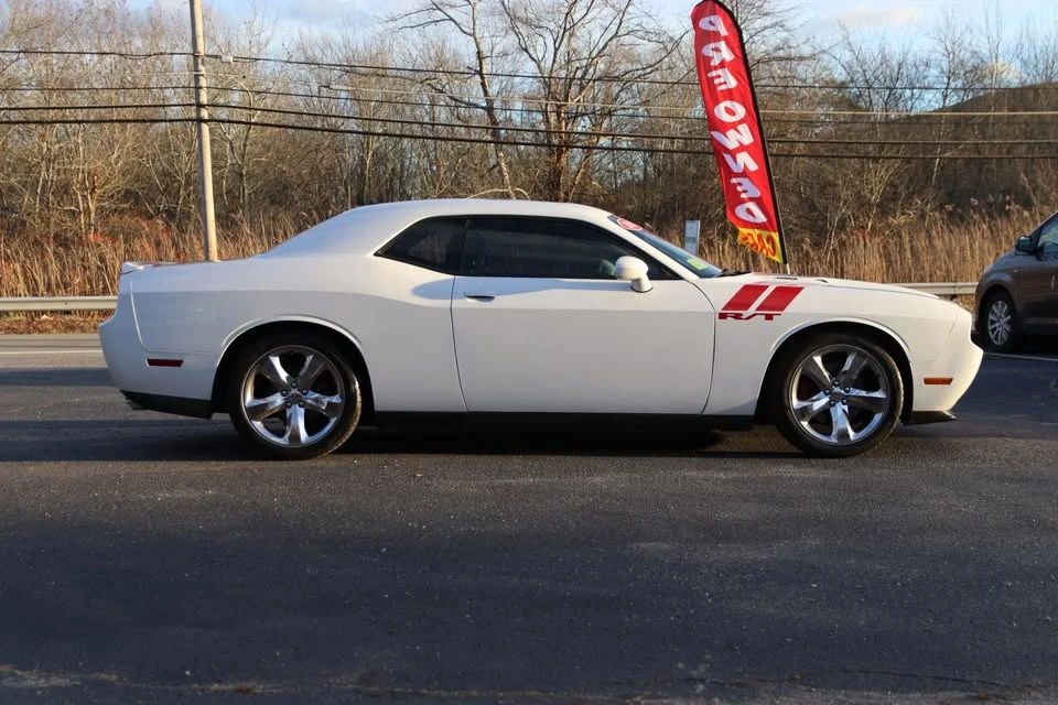 2014 Dodge Challenger 3rd Gen - Image 6 of 19