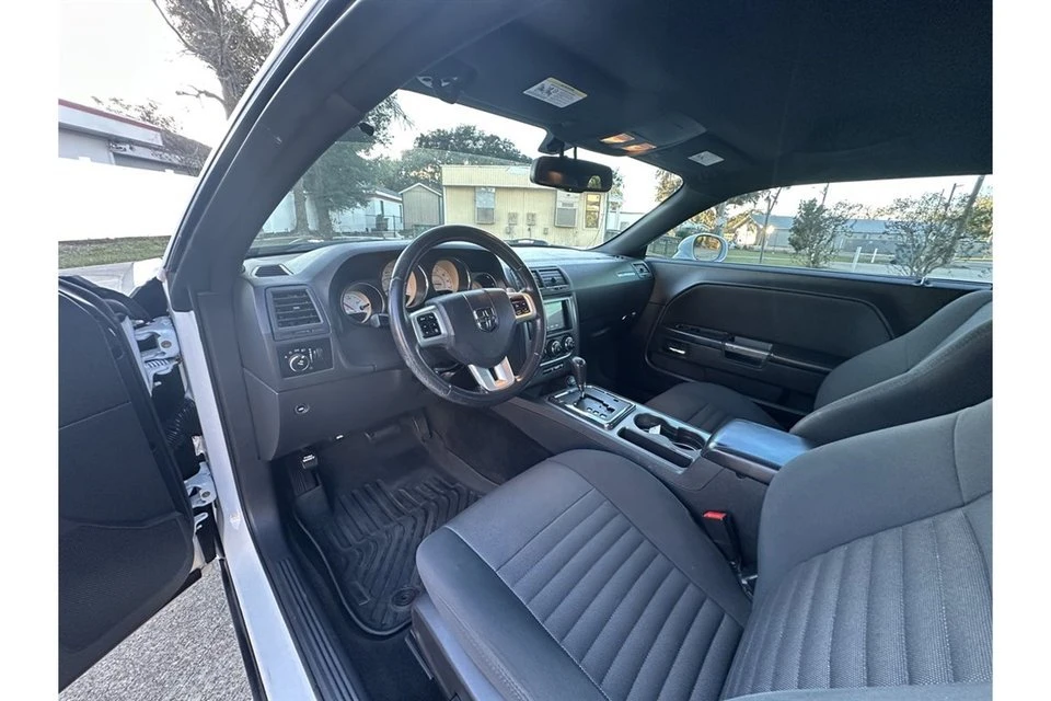 2014 Dodge Challenger 3rd Gen - Image 12 of 14