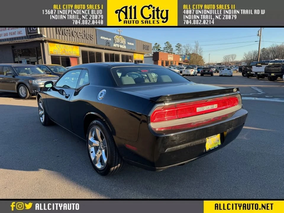 2014 Dodge Challenger 3rd Gen - Image 5 of 19