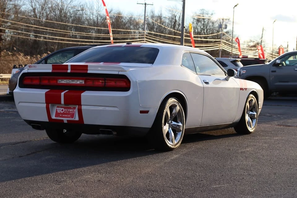 2014 Dodge Challenger 3rd Gen - Image 5 of 19