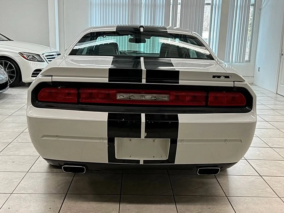 2014 Dodge Challenger 3rd Gen - Image 4 of 19
