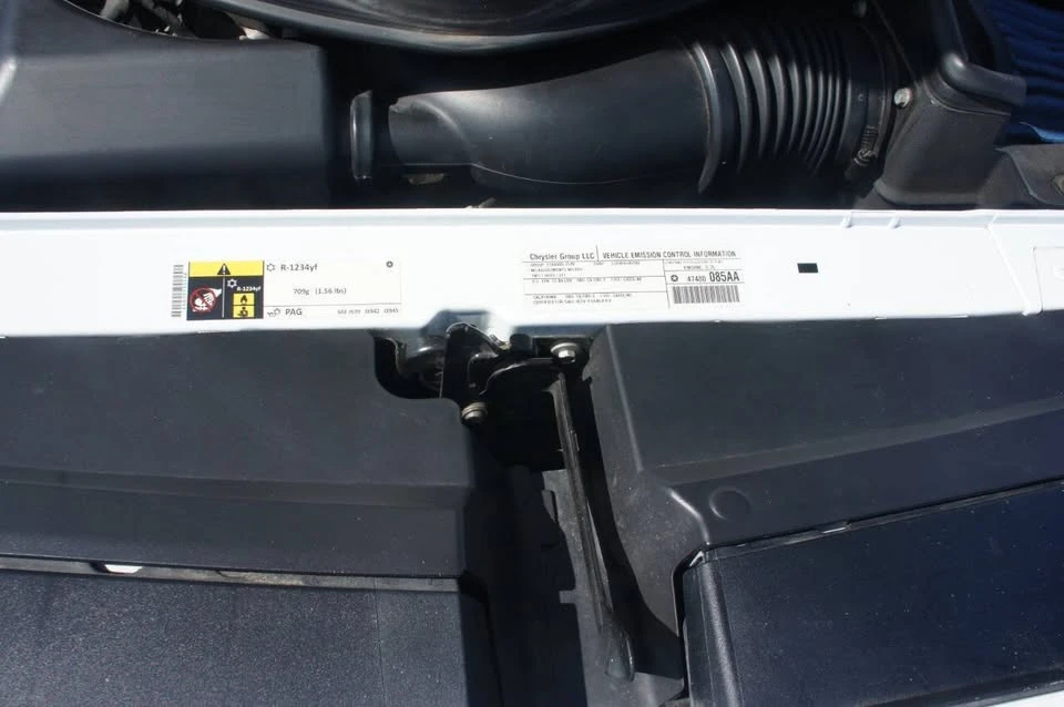 2014 Dodge Challenger 3rd Gen - Image 17 of 20
