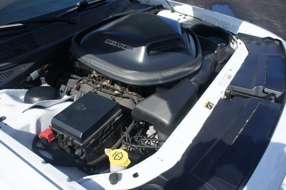 2014 Dodge Challenger 3rd Gen - Image 16 of 20