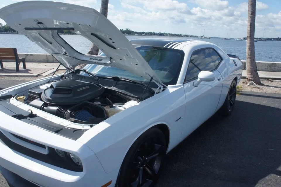 2014 Dodge Challenger 3rd Gen - Image 19 of 20