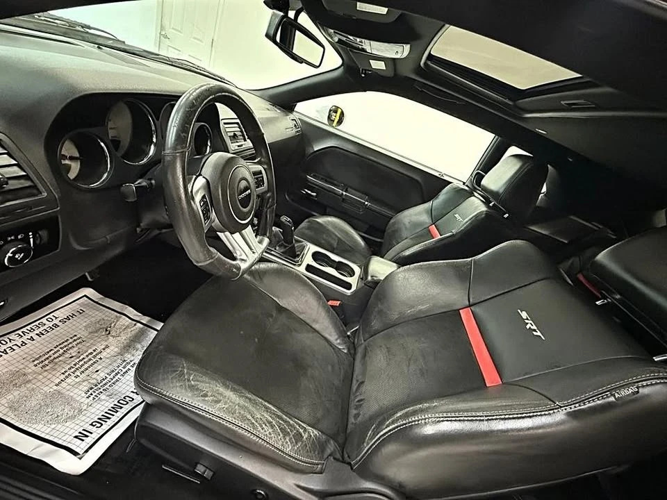 2014 Dodge Challenger 3rd Gen - Image 15 of 19