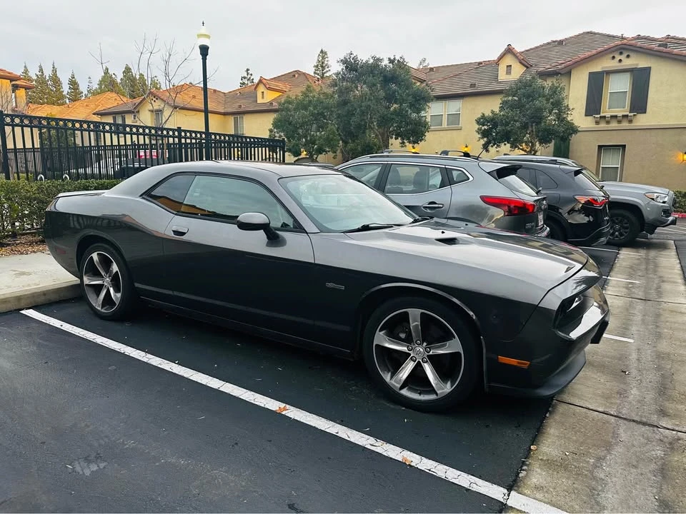 2014 Dodge Challenger 3rd Gen - Image 2 of 9