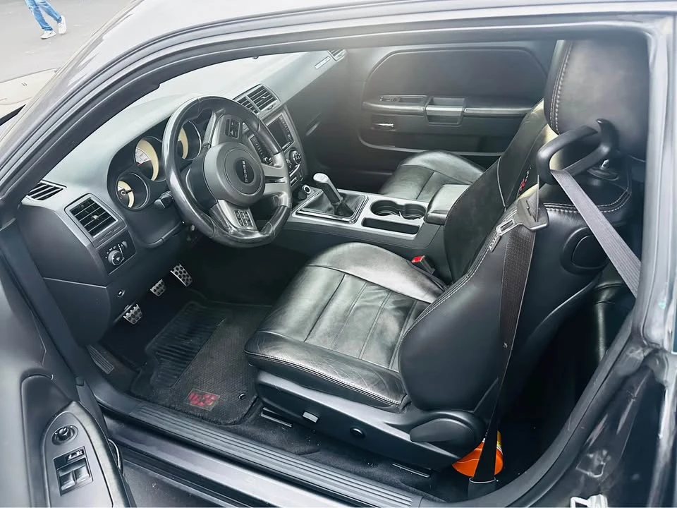 2014 Dodge Challenger 3rd Gen - Image 5 of 9
