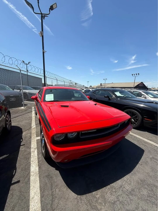 2014 Dodge Challenger 3rd Gen - Image 2 of 2