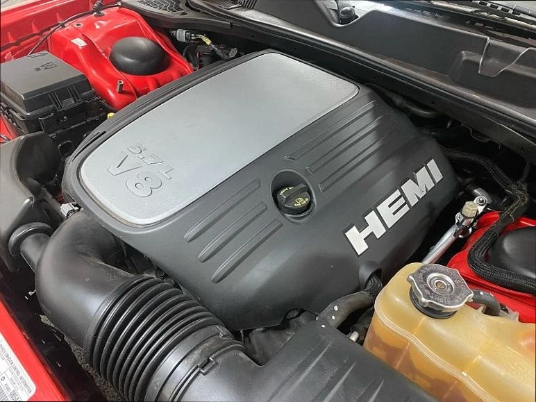 2014 Dodge Challenger 3rd Gen - Image 16 of 20