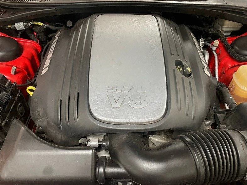 2014 Dodge Challenger 3rd Gen - Image 15 of 20