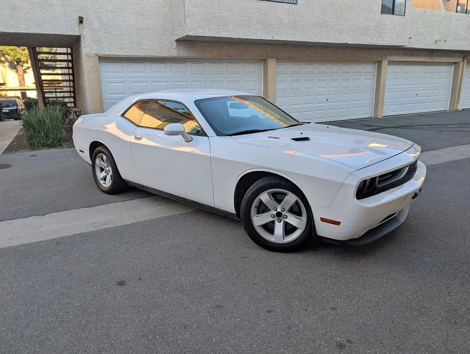 2014 Dodge Challenger SRT8 & 392 3rd Gen - Image 2 of 11
