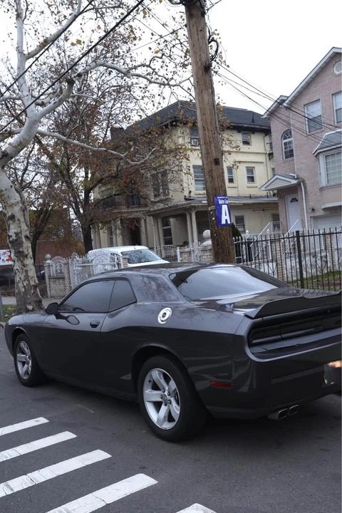 2014 Dodge Challenger 3rd Gen - Image 7 of 17