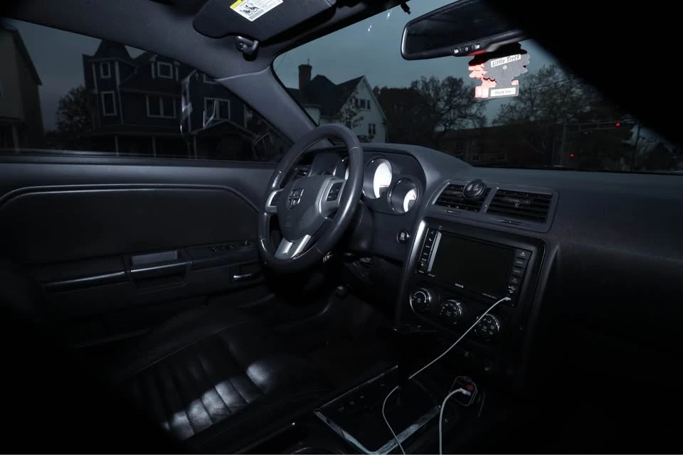 2014 Dodge Challenger 3rd Gen - Image 15 of 17