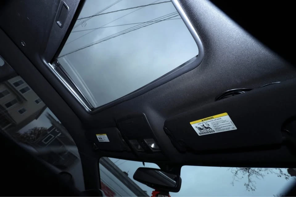 2014 Dodge Challenger 3rd Gen - Image 14 of 17