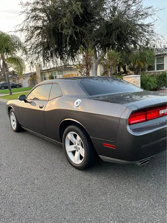 2014 Dodge Challenger 3rd Gen - Image 4 of 13