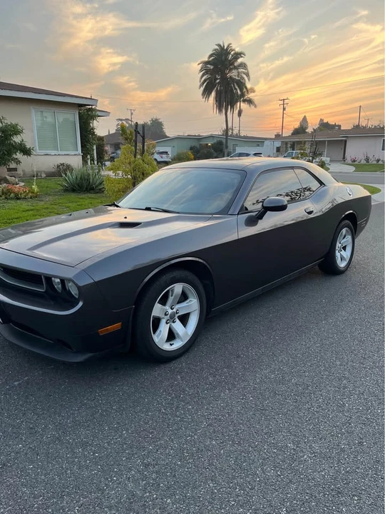 2014 Dodge Challenger 3rd Gen - Image 6 of 13