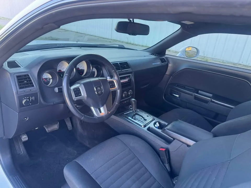 2014 Dodge Challenger 3rd Gen - Image 5 of 9