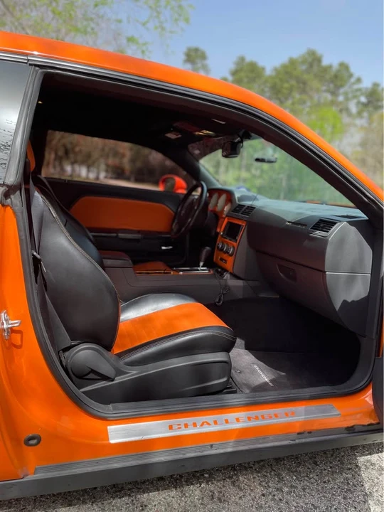 2014 Dodge Challenger 3rd Gen - Image 10 of 16