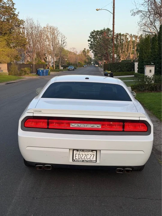 2014 Dodge Challenger 3rd Gen - Image 5 of 13