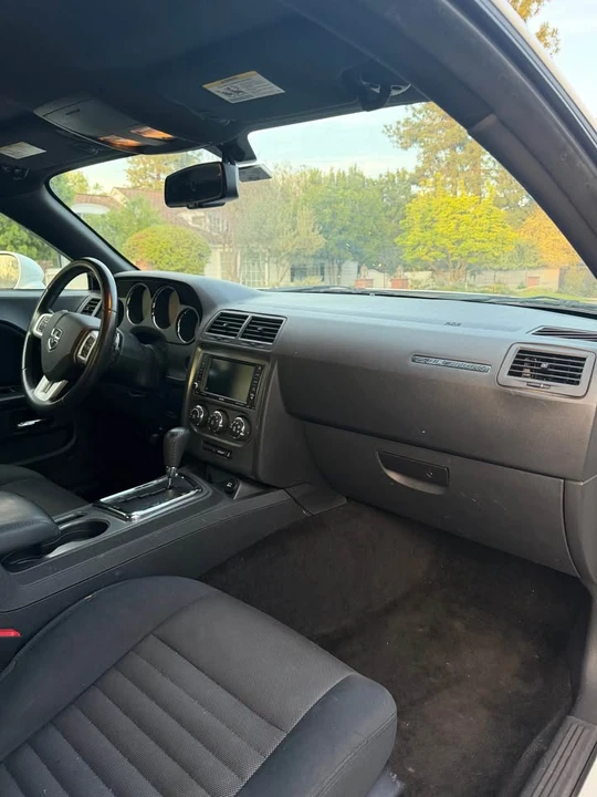 2014 Dodge Challenger 3rd Gen - Image 10 of 13