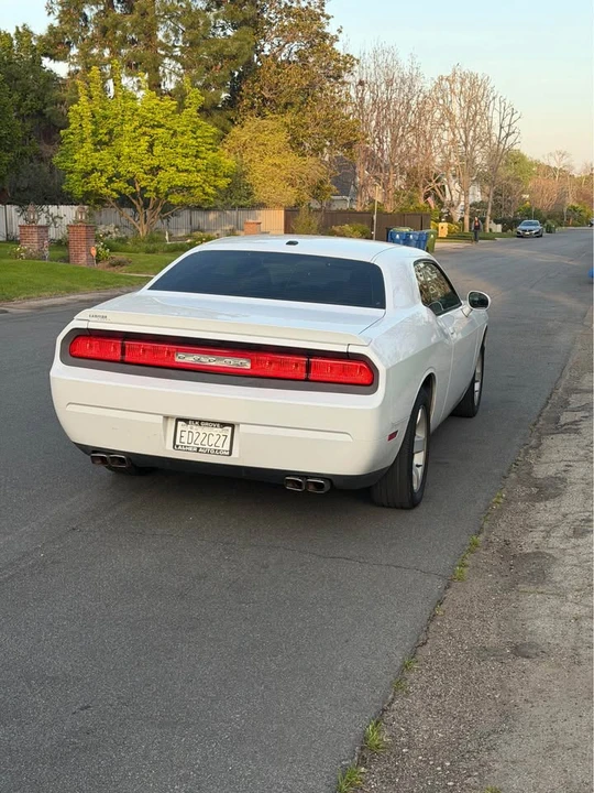 2014 Dodge Challenger 3rd Gen - Image 4 of 13