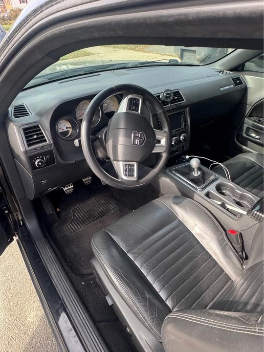 2014 Dodge Challenger 3rd Gen - Image 5 of 12