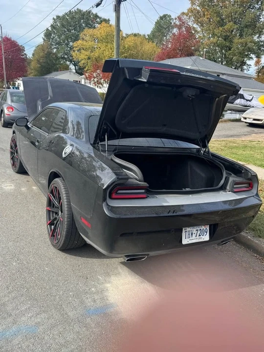 2014 Dodge Challenger 3rd Gen - Image 7 of 12