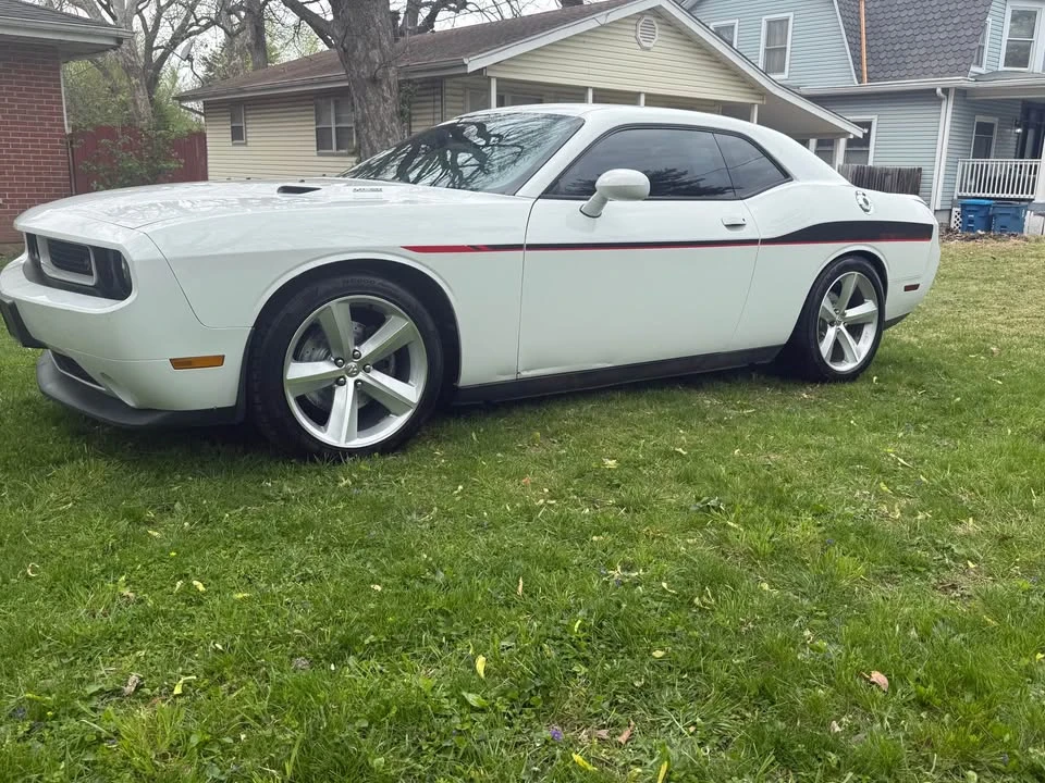 2014 Dodge Challenger 3rd Gen - Image 8 of 9