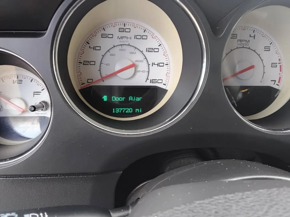 2014 Dodge Challenger 3rd Gen - Image 13 of 20