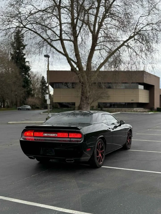 2014 Dodge Challenger 3rd Gen - Image 6 of 9